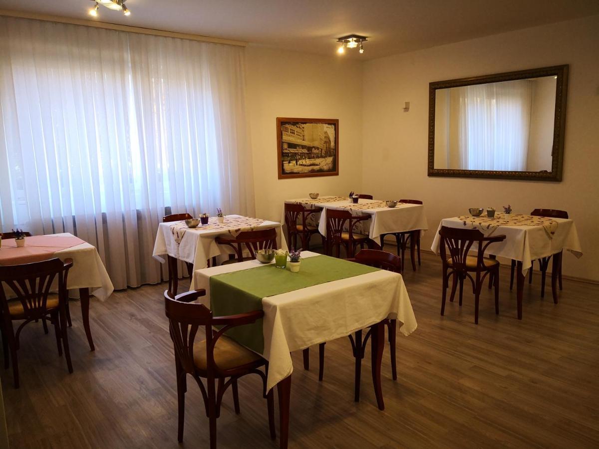 Grand Bells Bed And Breakfast Zagreb Extérieur photo