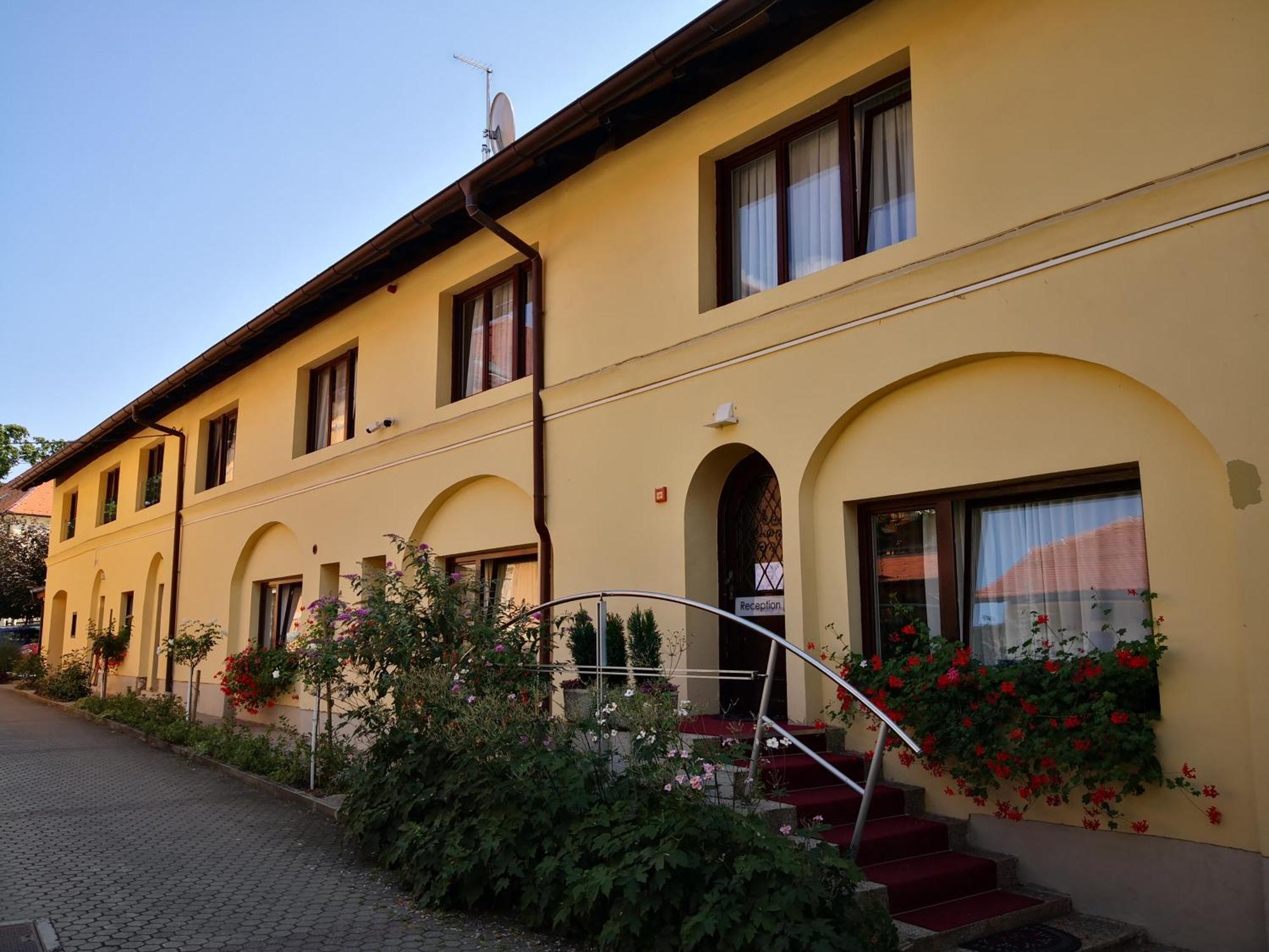 Grand Bells Bed And Breakfast Zagreb Extérieur photo